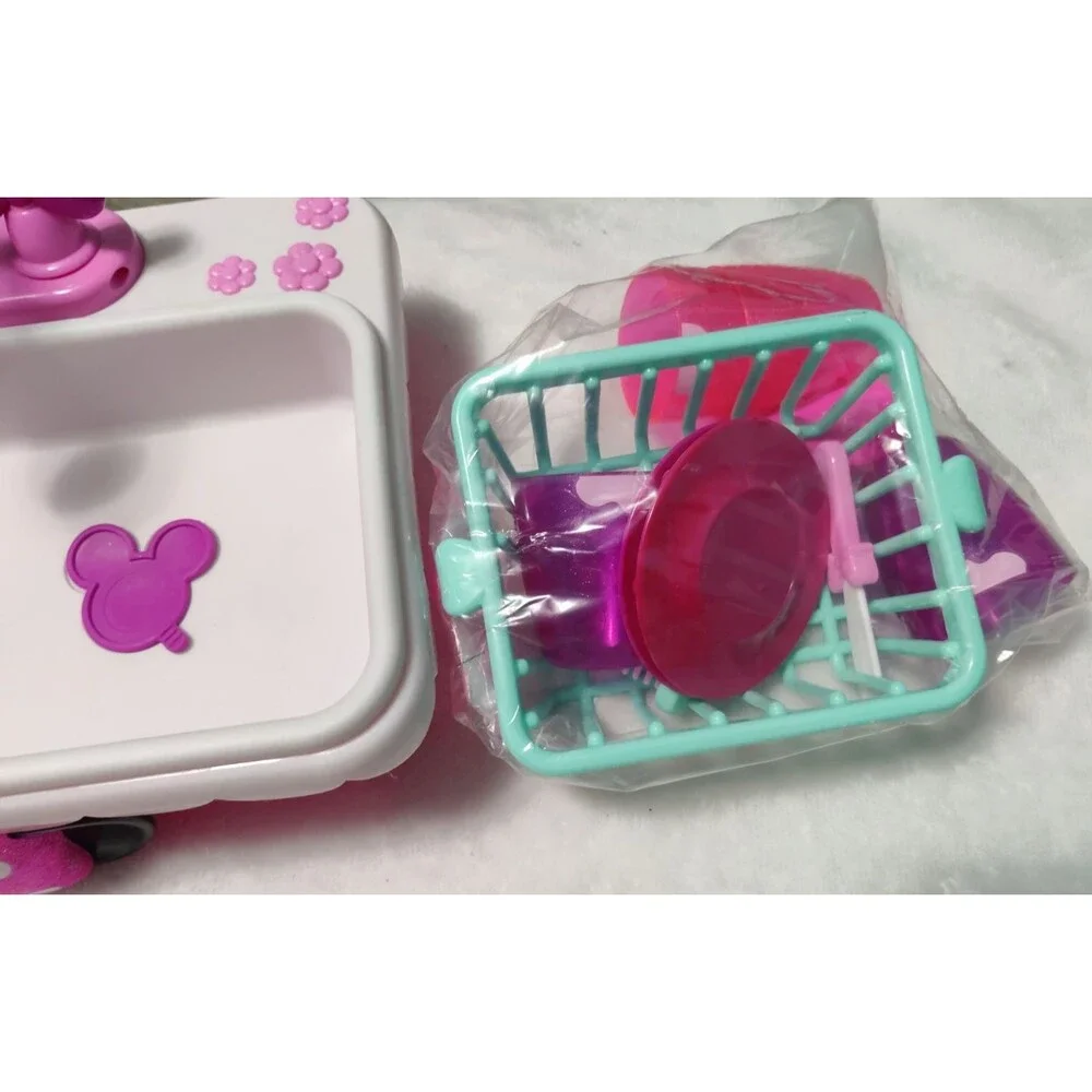Minnie's Happy Helpers Magic Sink Set, Pretend Sink Strainer Plates Nonworking